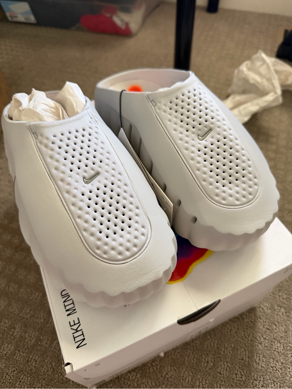 Nike Mind 001